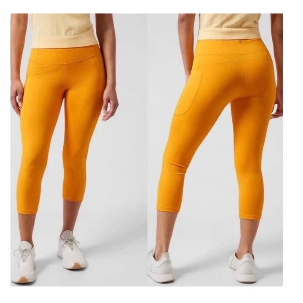 Athleta Ultimate Stash II Capri Leggings Sunrise Yellow Size Small Pockets
